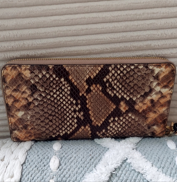 Michael Kors Tan Snake Print Wallet With Wristlet Strap - Picture 2 of 4